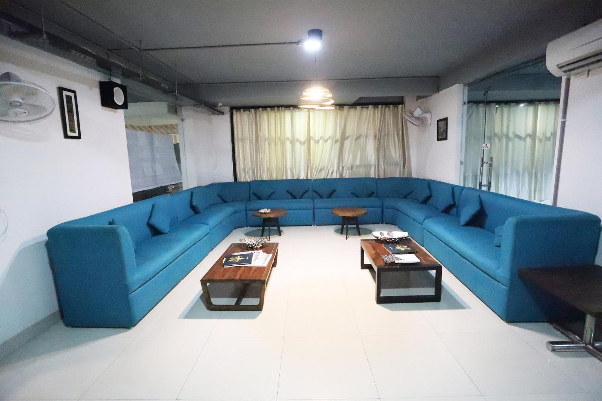 Super Capital O Levanti Near Aravali Biodiversity Park 구르가온 외부 사진
